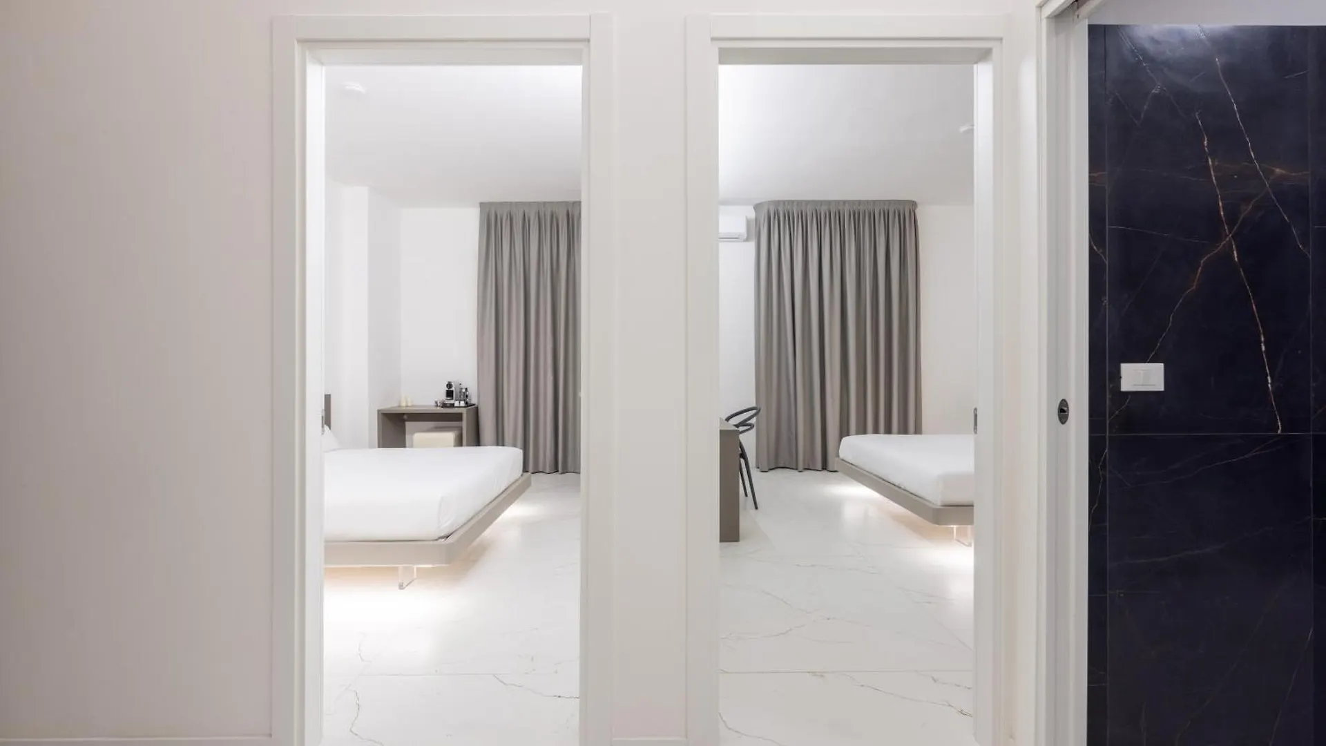 Excelsior Station Suite Bologna 0*,  Italy