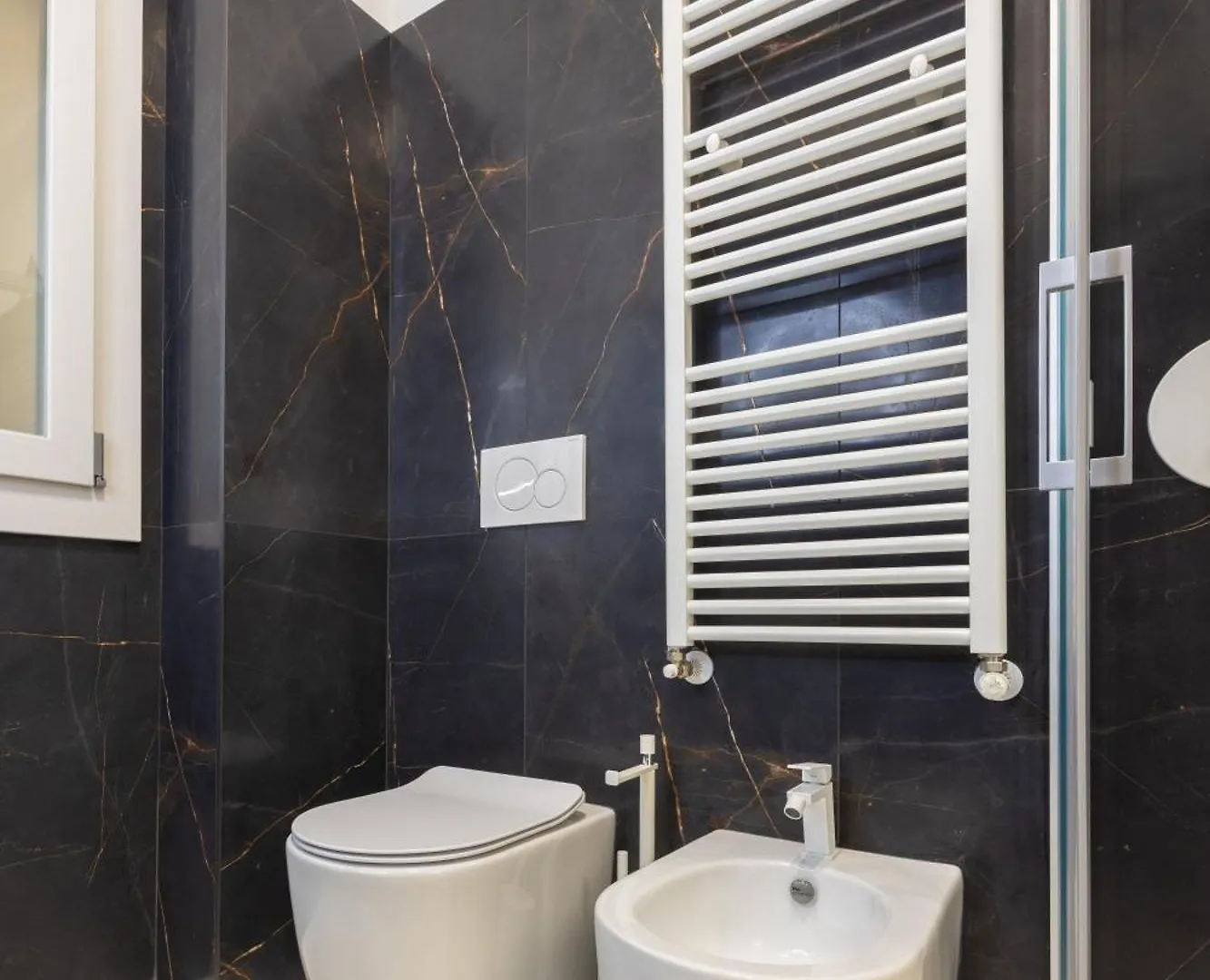Pensión Excelsior Station Suite Bolonia