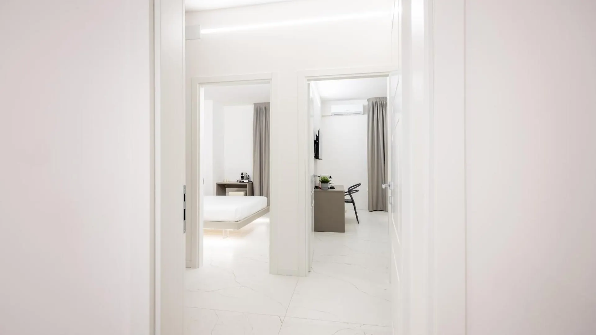 Excelsior Station Suite Bolonya Konukevi