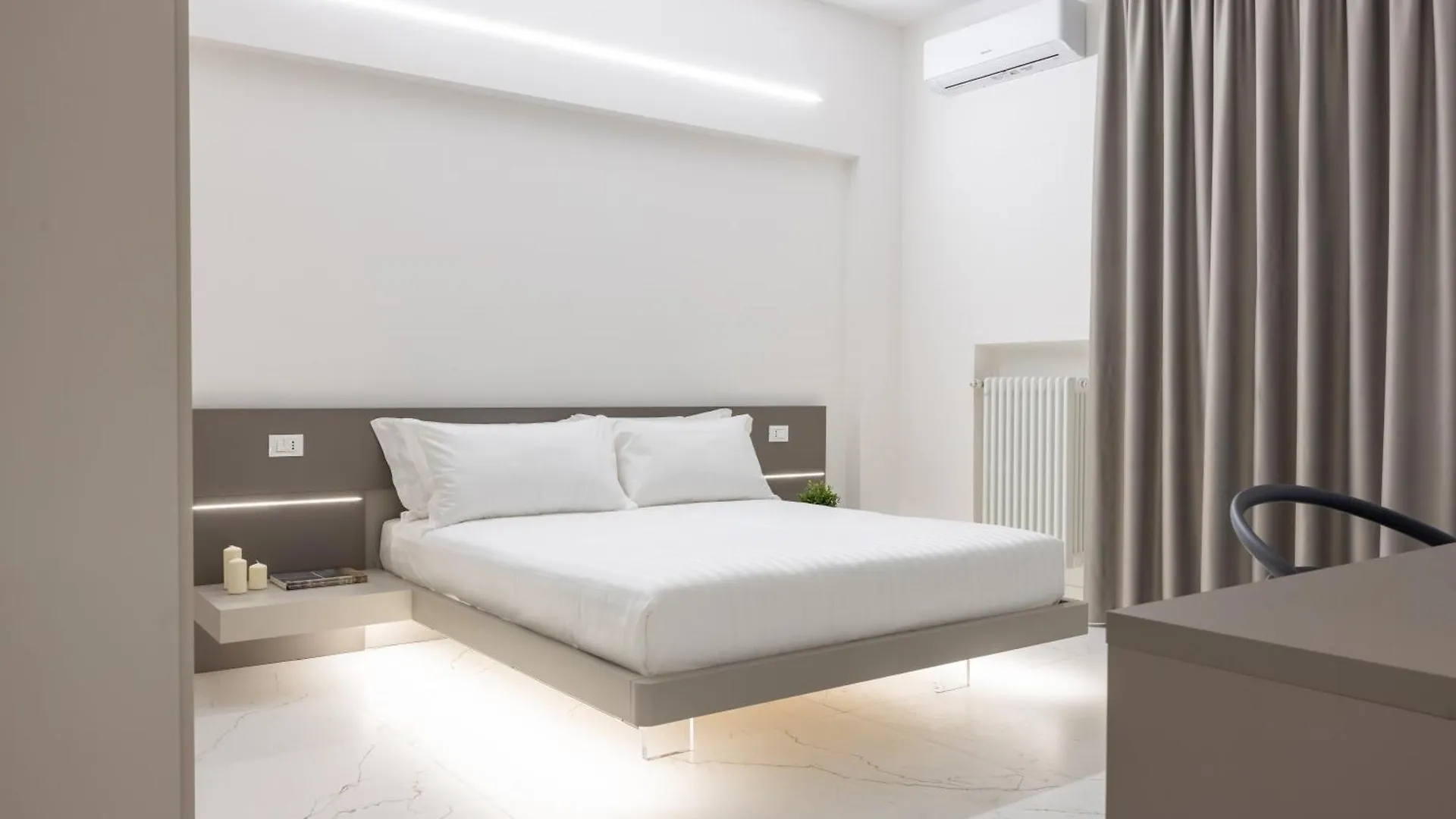 Excelsior Station Suite Bolonya